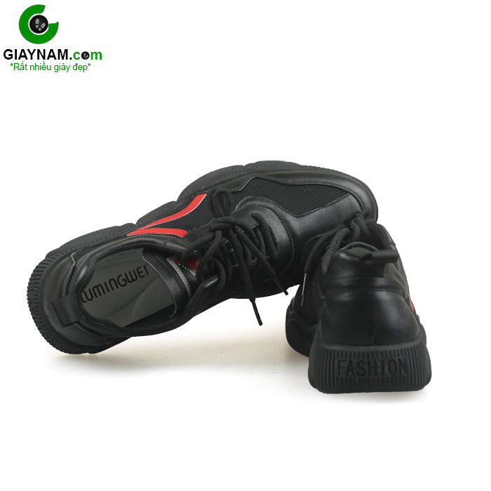 Giày sneaker nam đen sọc đỏ; BD91301D2